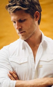 travis-van-winkle-bello-04